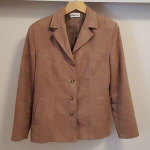 Steilmann faux suede jacket. Tan (light brown). Closes with buttons. Size M.